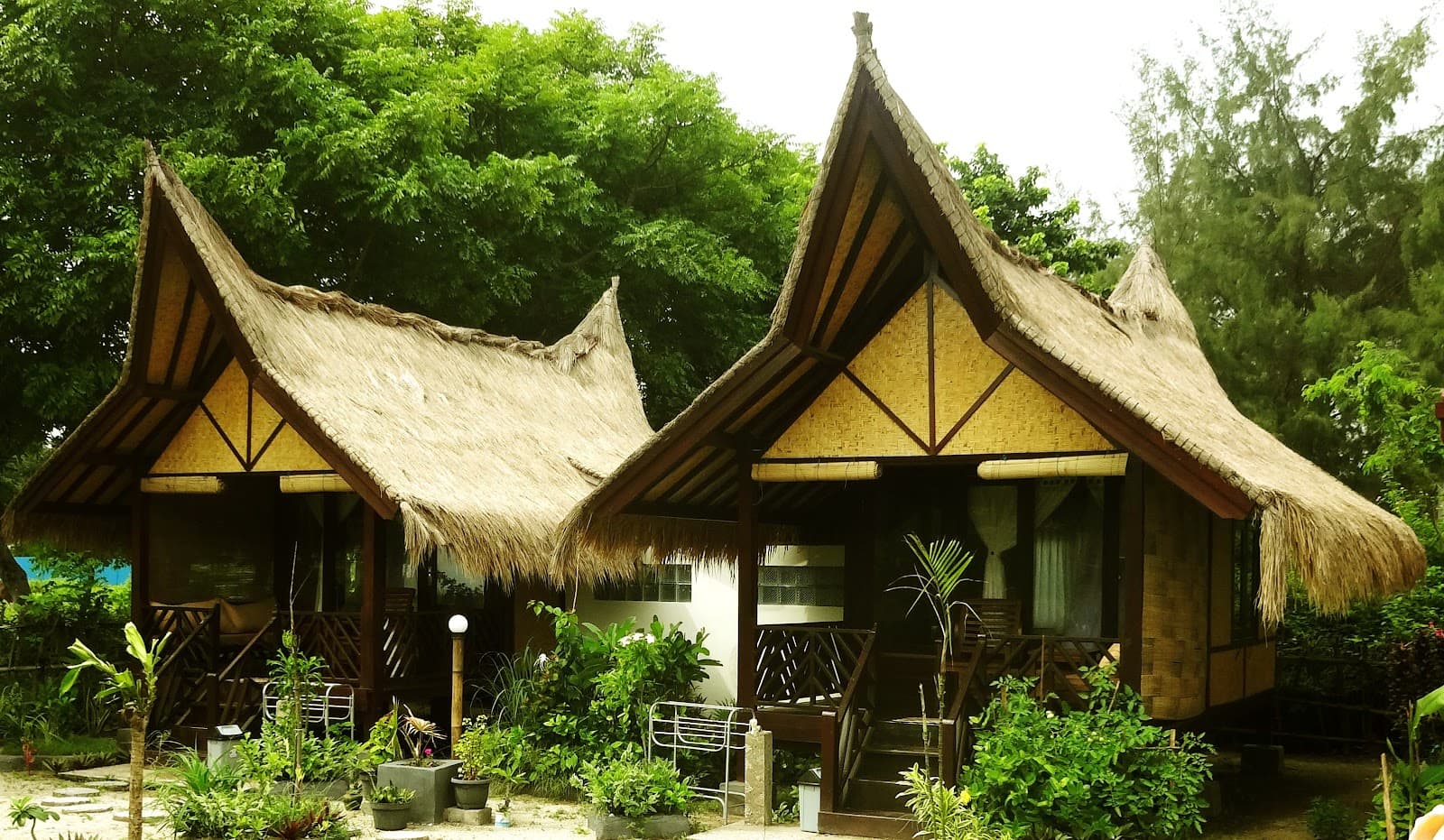Ana Warung & Bungalows