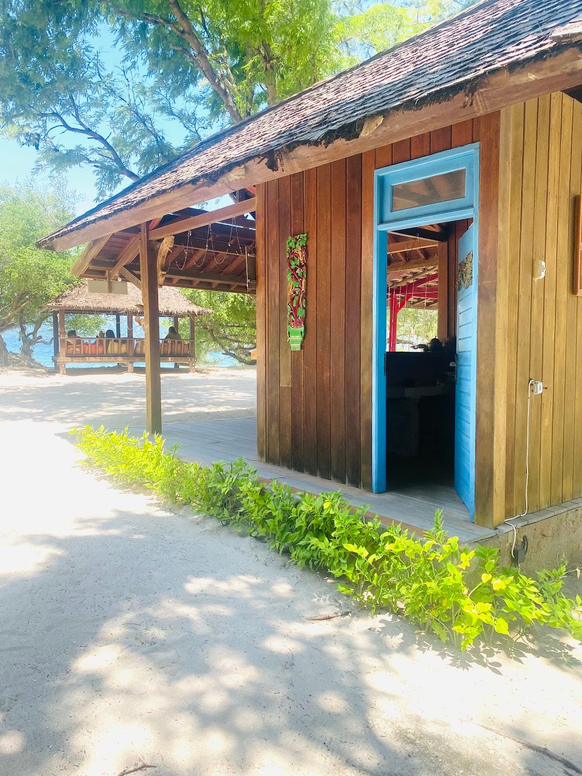 Biru Meno Bungalows