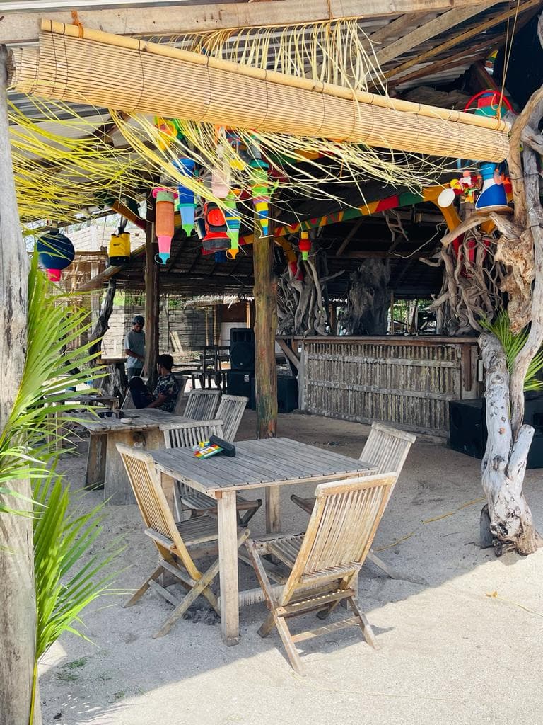 Malfina Beach Bar & Resto