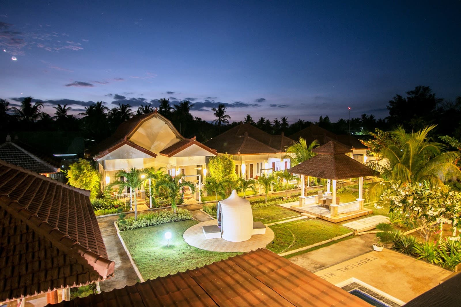 Tropical Hideaway Resort